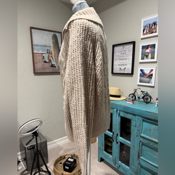 BNWT OLIVE + OAK Oatmeal Full Zip Chunky cable-knit sweater Size Large - Picture 5 of 5